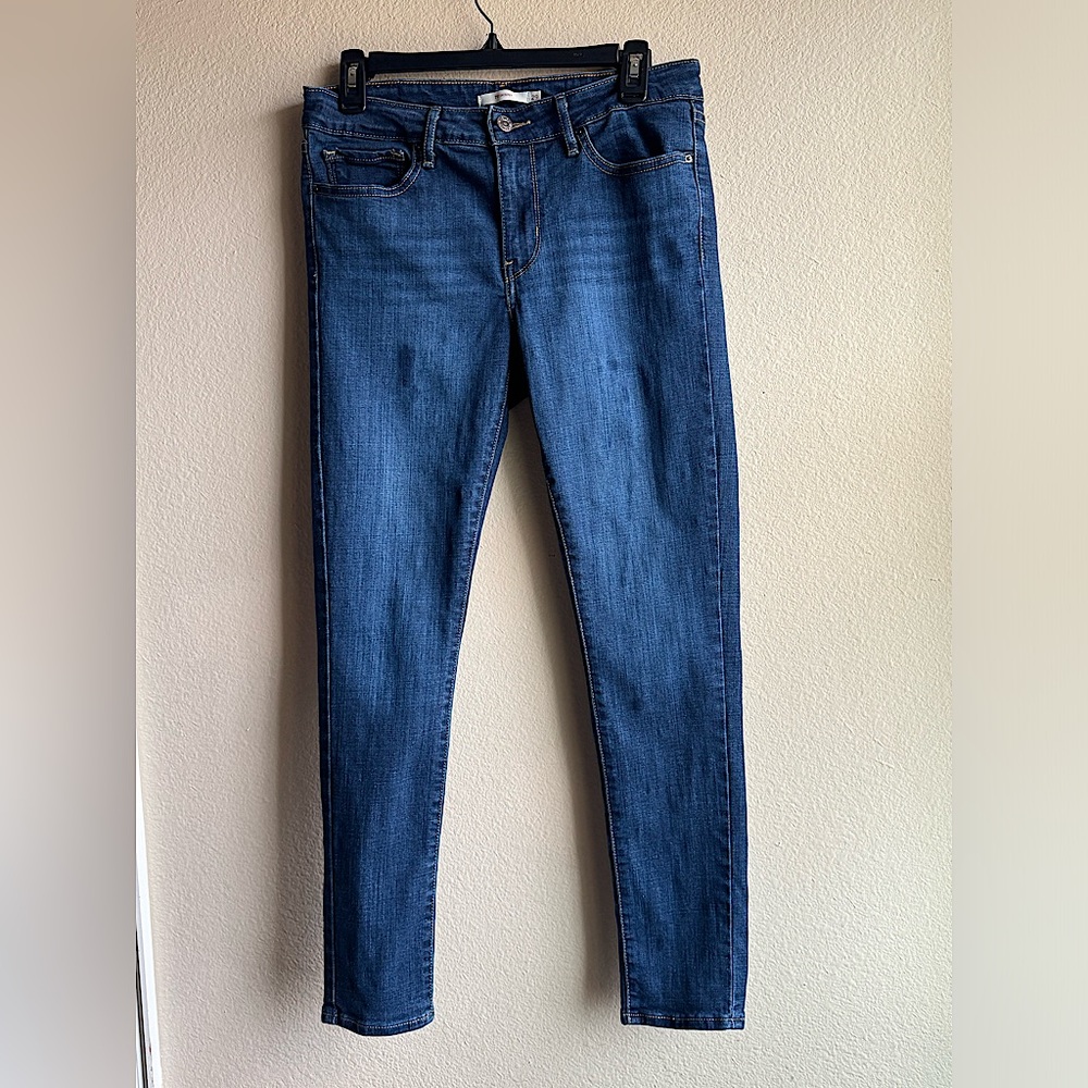 LEVI’S 711 SKINNY BLUE JEANS